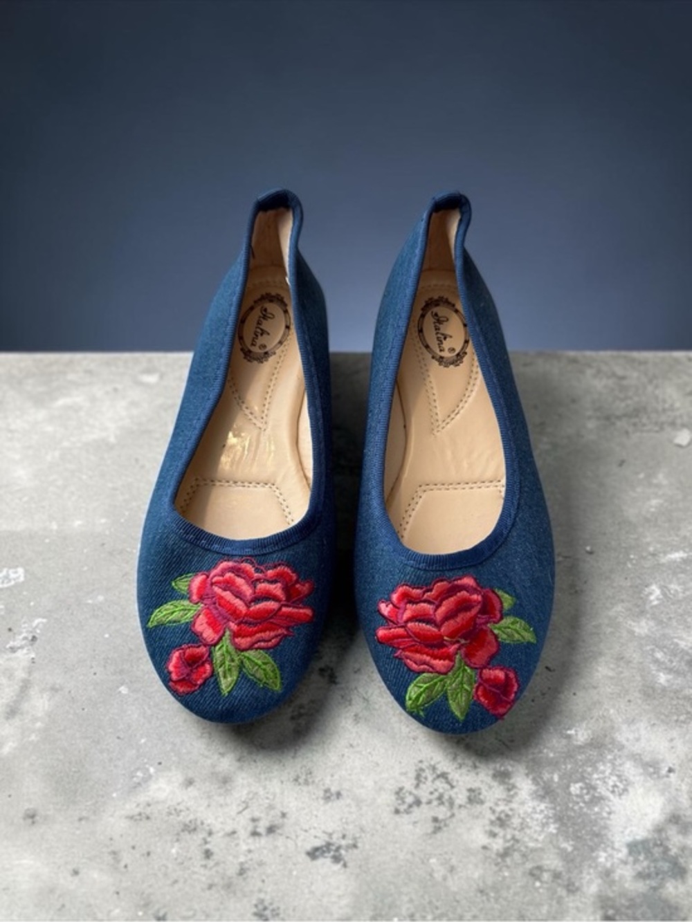 🫶🏻 Italina Blue Denim Floral Embroidered Ballet Flats NWOT